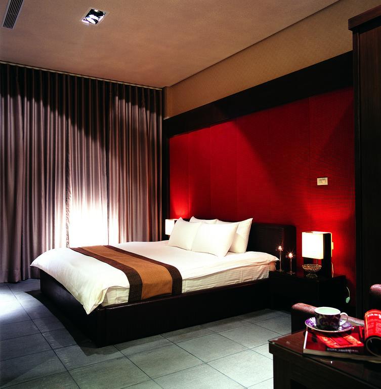 The Solas Hot Spring Resort Nantou Phòng bức ảnh