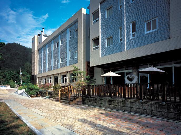 The Solas Hot Spring Resort Nantou Ngoại thất bức ảnh